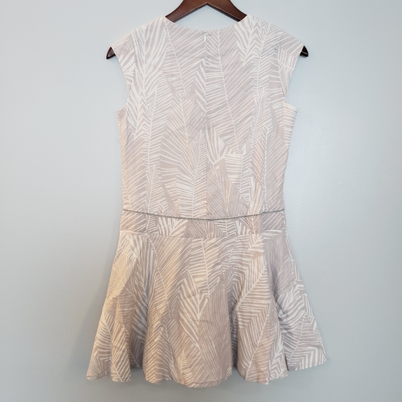 Jean Bourget Girls Fit and Flare Leave Print Dress Size 12 - Picture 6 of 12